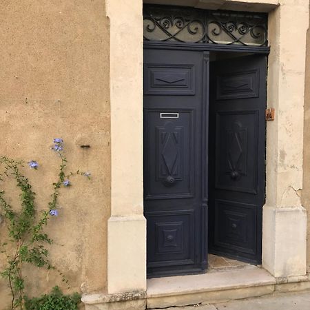 Le Petit Apartment Coursan Exterior foto